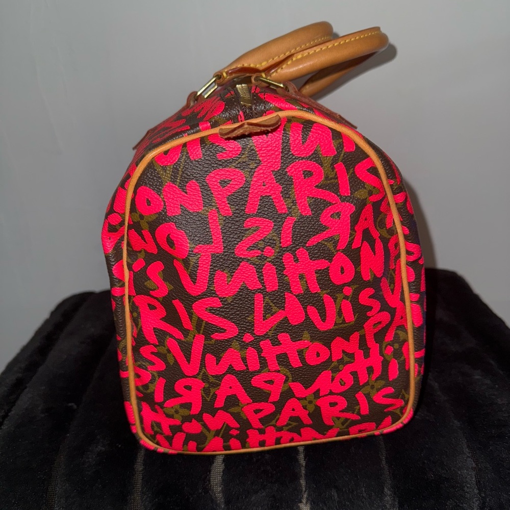 Authentic LOUIS VUITTON Monogram Graffiti Speedy 30 PINK - Picture 6 of 16